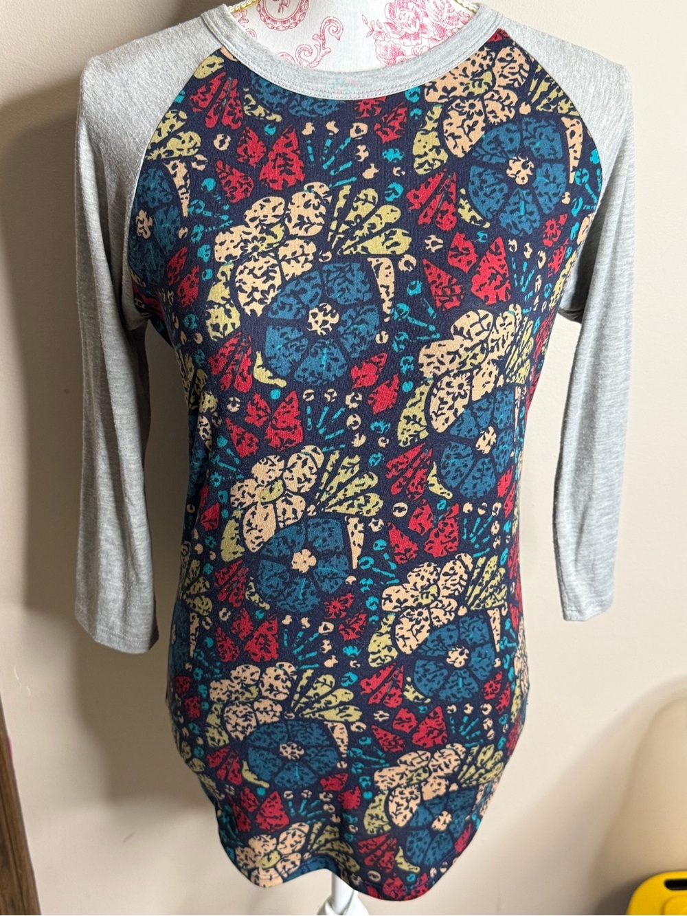 LuLaRoe Navy Floral Raglan Top with Gray Sleeves